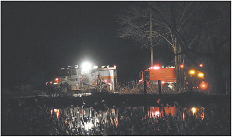 Kewaskum Auto  Recyclers Building  Destroy By Fire