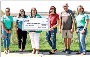 Sallie Tomato Raises Money for  The Friends of the Horicon Marsh